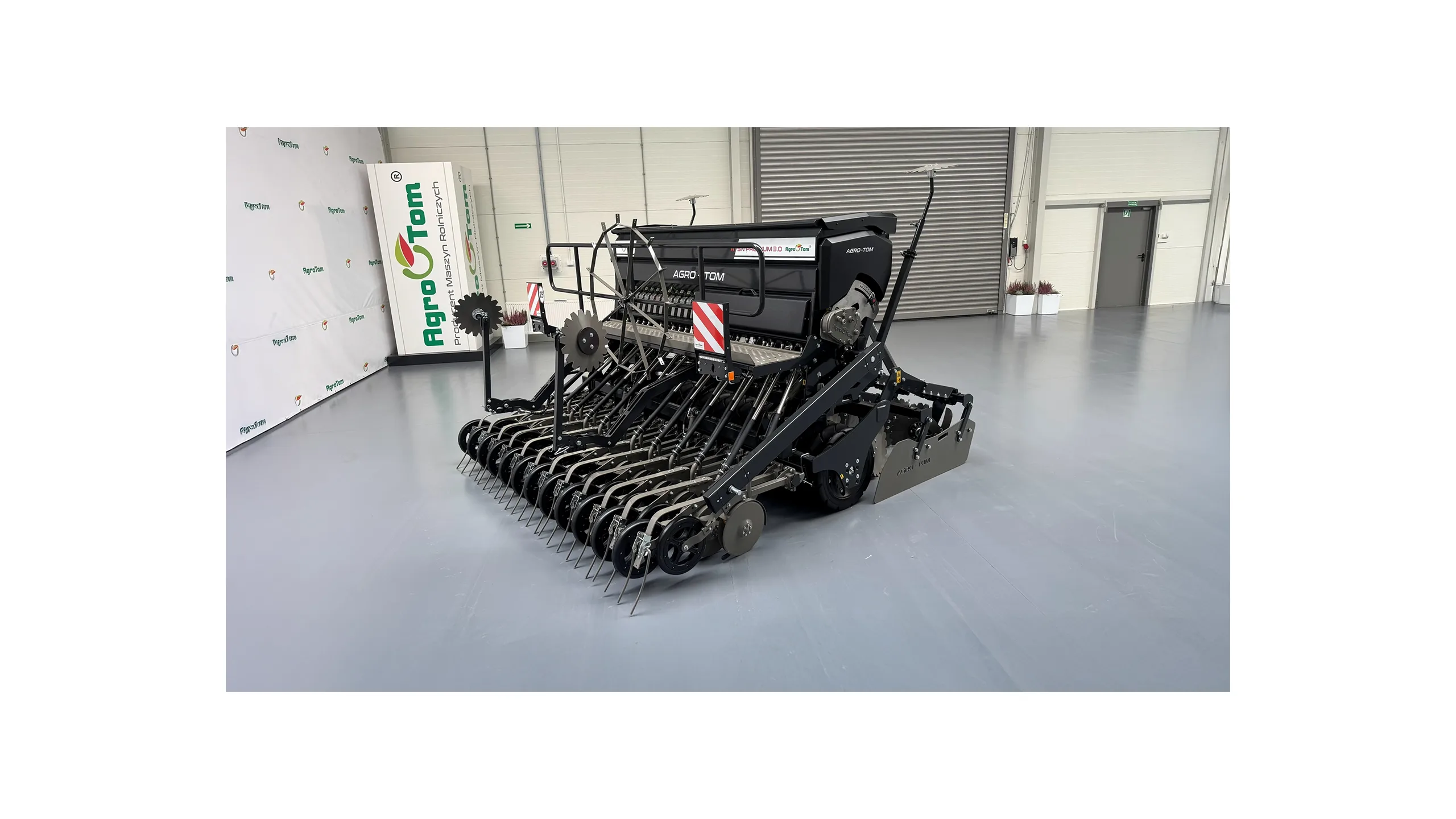 Siewniki mechaniczne Agro-Tom maszyny rolnicze Polska